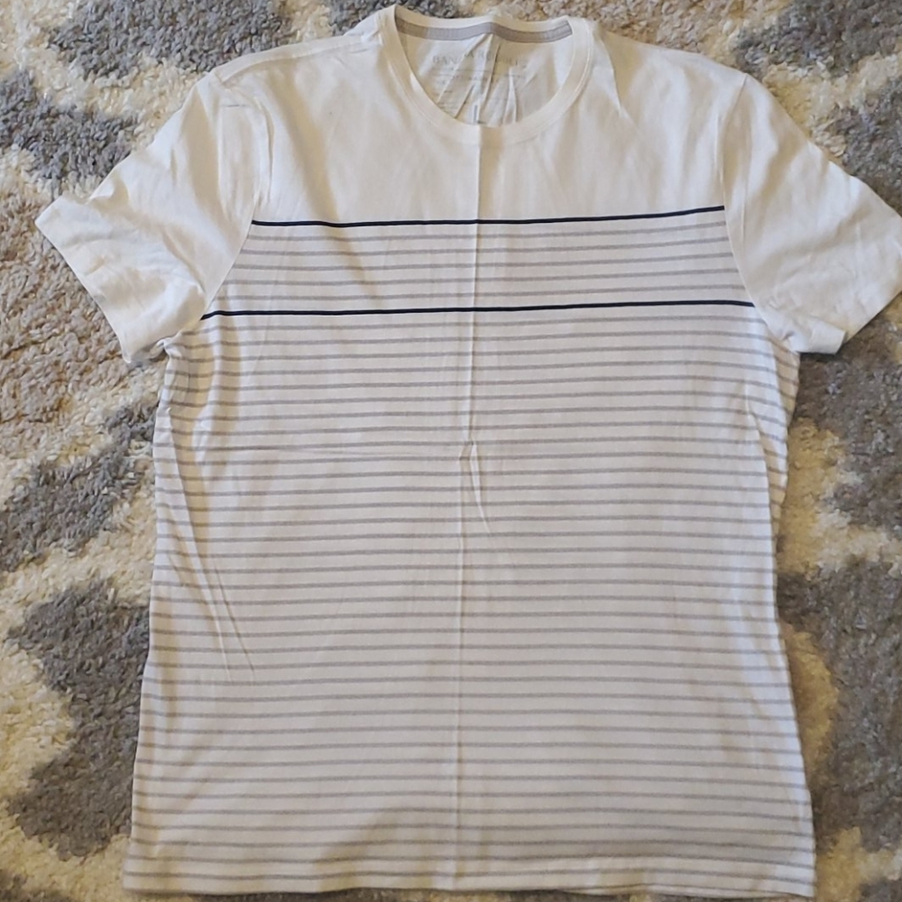 Banana Republic tshirt